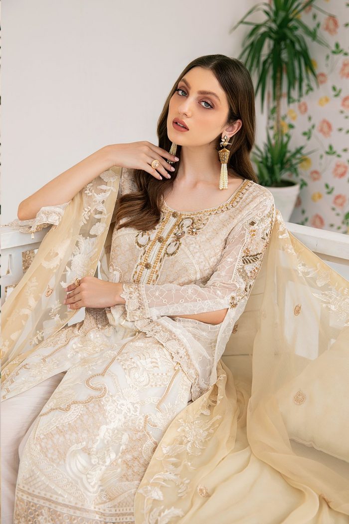 Minahil- M307-Chiffon 3 Piece suit