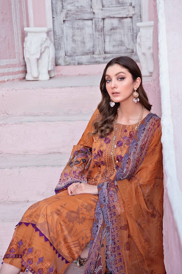 Riwayat- Y102- Lawn 3 Piece suit - Image 3